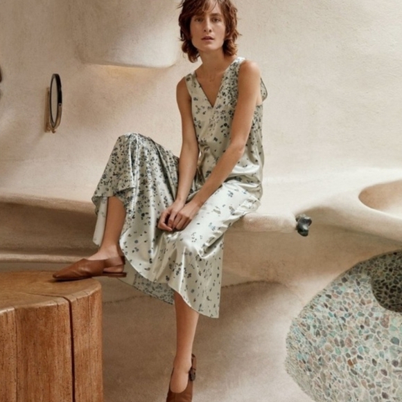 Vince Dresses & Skirts - Vince Sage Green Floral Bias Satin Slip Dress Aloe Size Large New